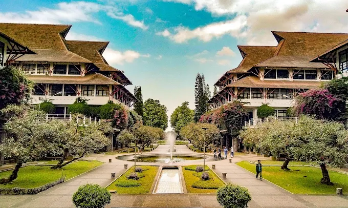Institut Teknologi Bandung: Kampus Inovasi dan Pusat Lahirnya Tokoh Bangsa