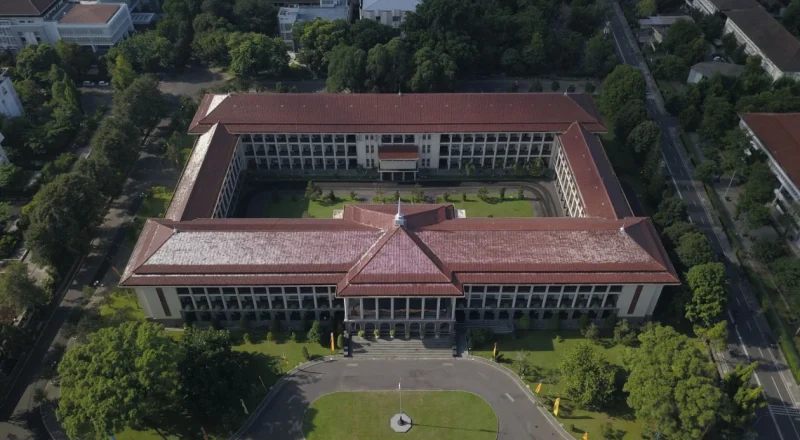 UGM Kuasai Peringkat Teratas Kampus Berprestasi 2025, Koleksi 669 Medali